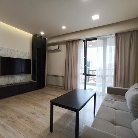 Rent Inn Yerevan On Koghbaci Street Екстериор снимка