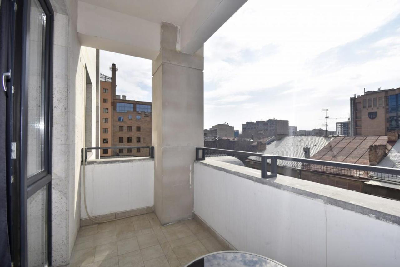 Rent Inn Yerevan On Koghbaci Street Екстериор снимка