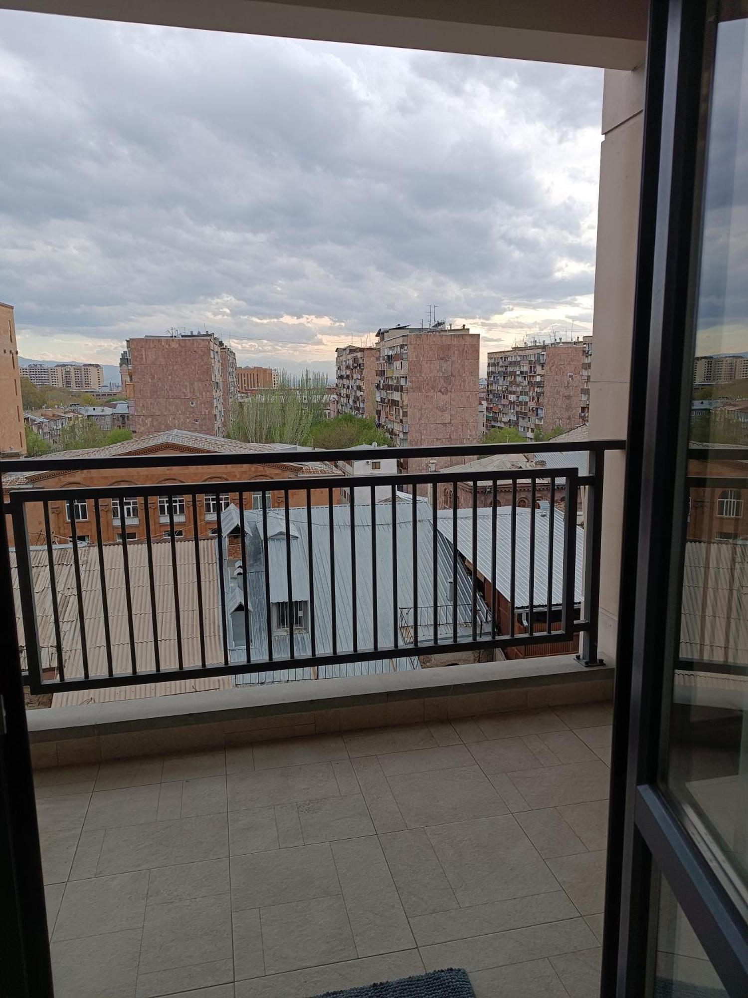 Rent Inn Yerevan On Koghbaci Street Екстериор снимка